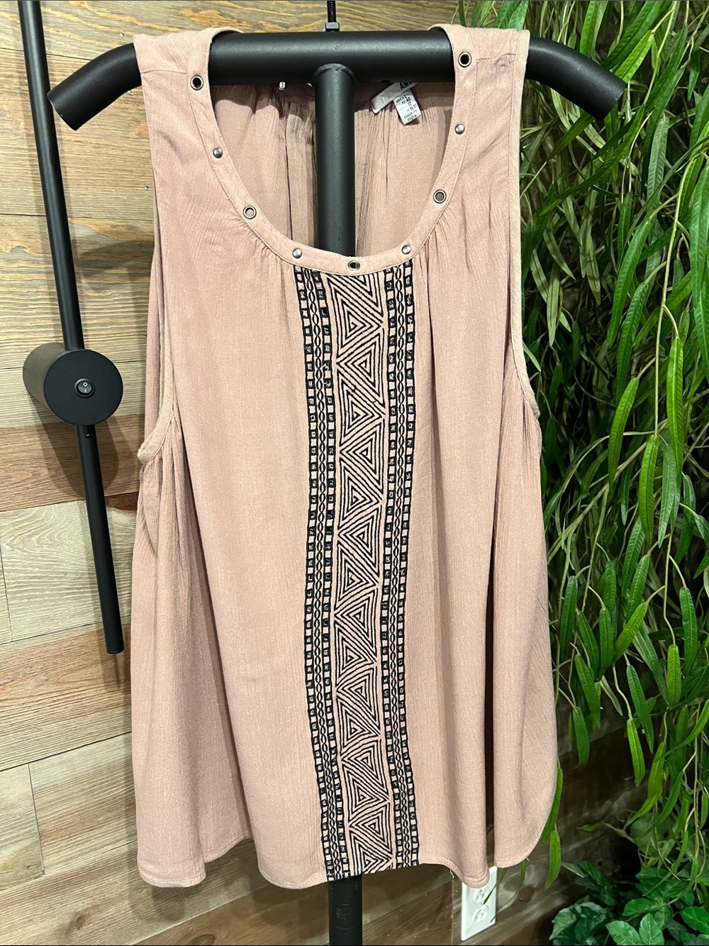 Amuse  Society light brown embroidered boho gauze tank. L